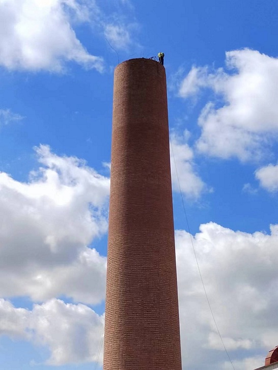 石家庄烟囱拆除公司如何安全快捷提高效率