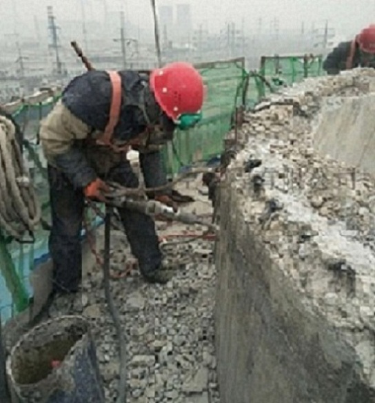 1714947755739754.jpg 000-uaHQdELPTFrt.jpg